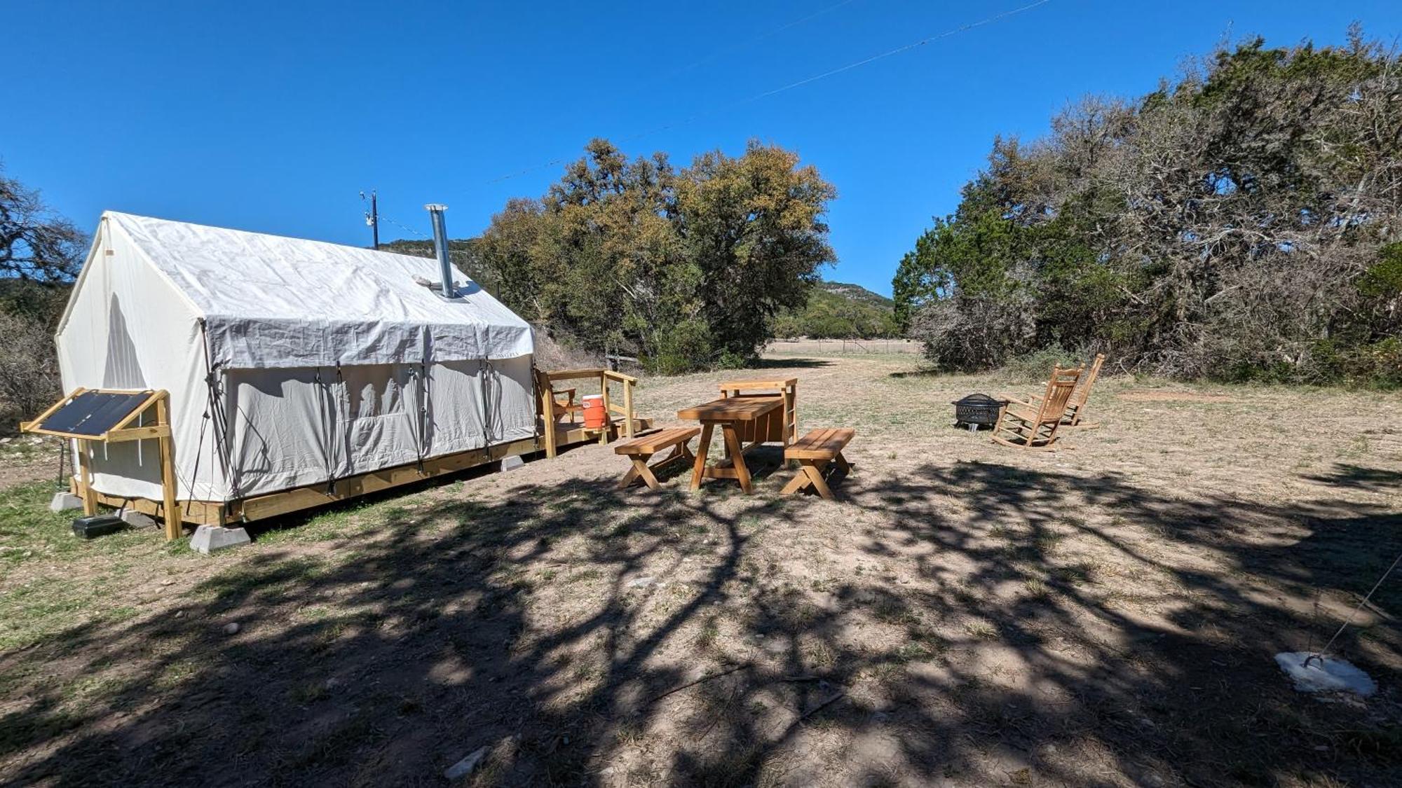 A Peace Of Heaven Cabins And Rv Vanderpool Exterior photo