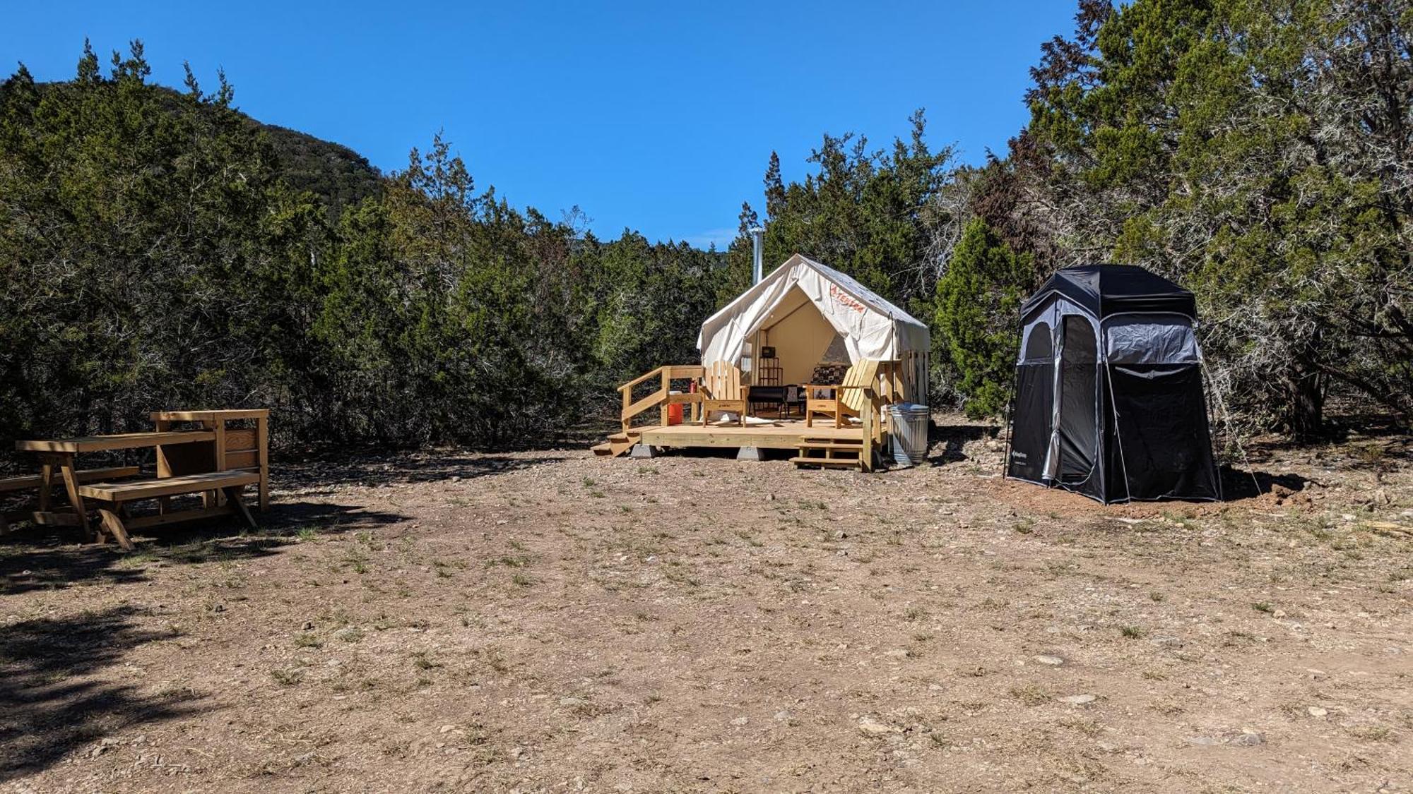 A Peace Of Heaven Cabins And Rv Vanderpool Exterior photo